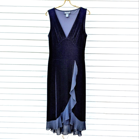 connected apparel Dresses & Skirts - Slinky velvety evening dress